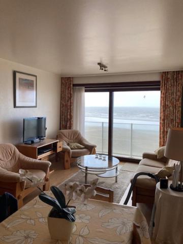 Seagull, Ruim En Volledig Vernieuwd Appartement Met Zeezicht In Westende มิดเดิลแกร์เกอ ภายนอก รูปภาพ