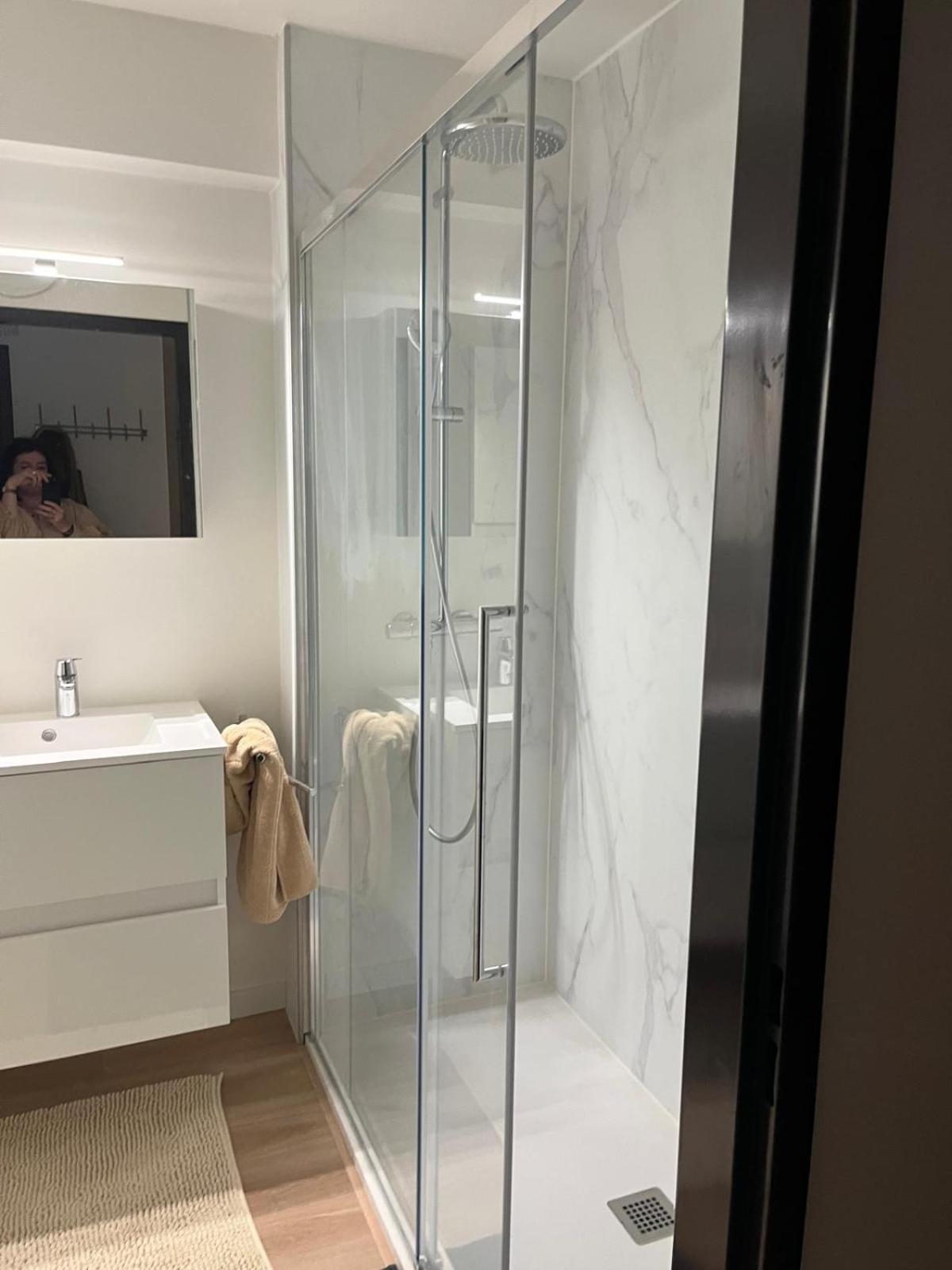 Seagull, Ruim En Volledig Vernieuwd Appartement Met Zeezicht In Westende มิดเดิลแกร์เกอ ภายนอก รูปภาพ