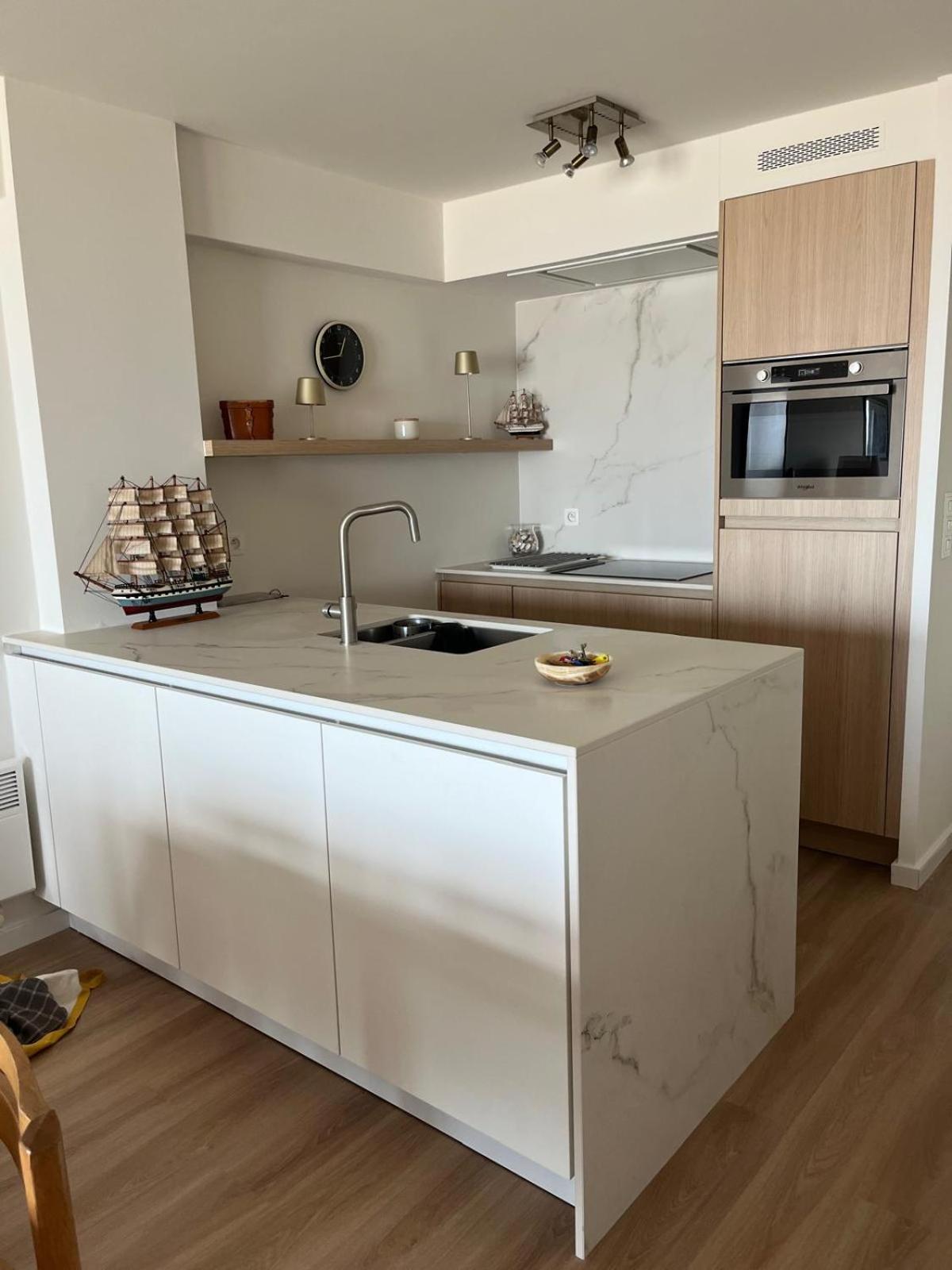 Seagull, Ruim En Volledig Vernieuwd Appartement Met Zeezicht In Westende มิดเดิลแกร์เกอ ภายนอก รูปภาพ